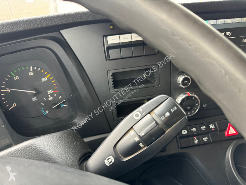 Camion Mercedes Arocs 3351 AK 6x6 Arocs 3351 AK...