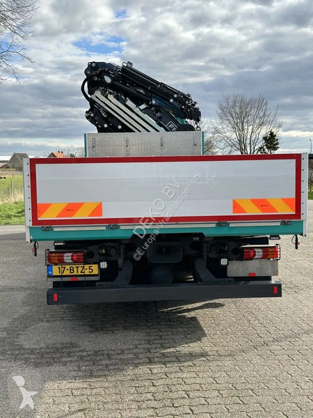 Camion Mercedes 8x4 FASSI...