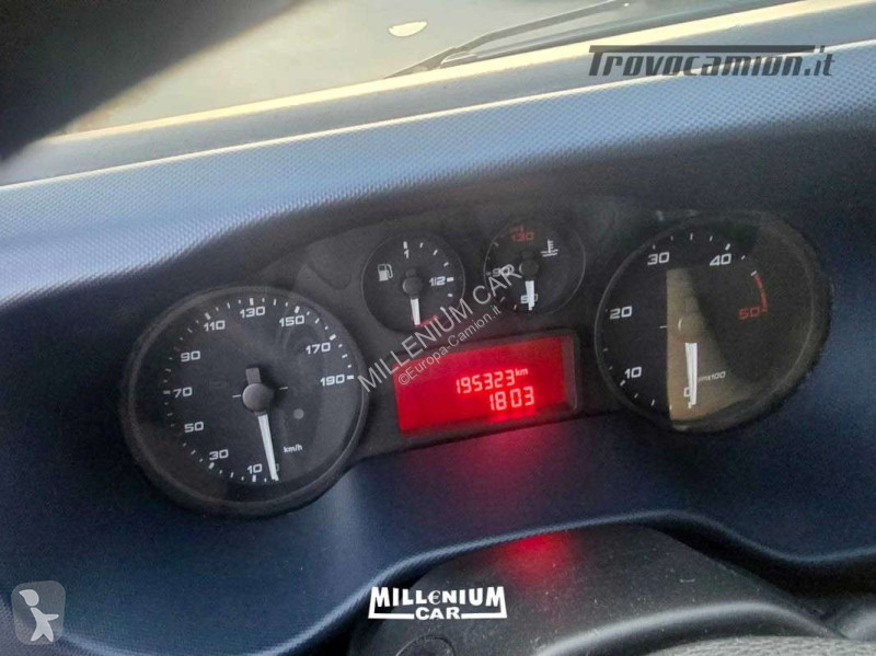 Utilaje pentru drumuri Iveco COMPATTATORE FARID...