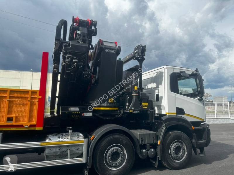 Camion Iveco Grúa