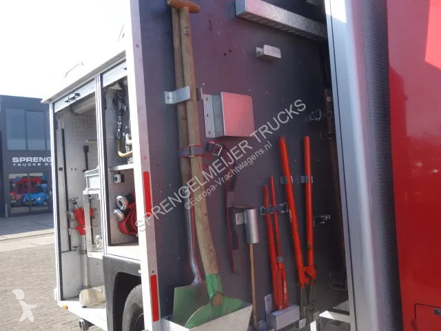 Camião MAN 224-with winch 2500liter tank manual...