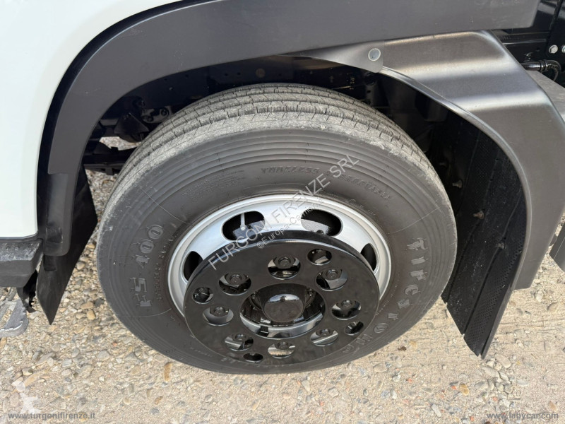 Camion Isuzu ISUZU FSR 34 TAEN-12/MIDI Altri...
