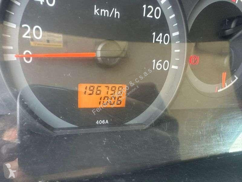 شاحنة Nissan cabstar 35-11