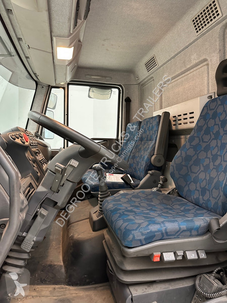 Camion Iveco 100E18
