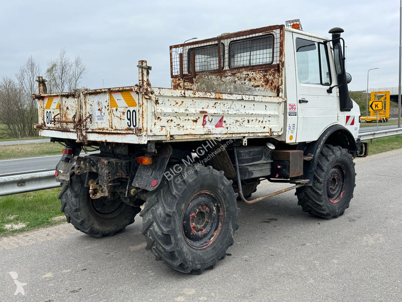 Lastbil Mercedes 424