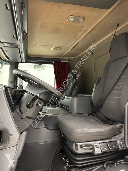Camion Scania 310