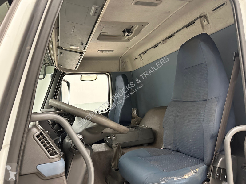 Camion Volvo 400