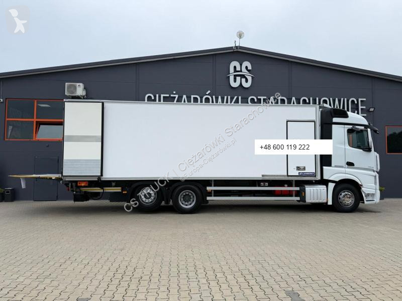 شاحنة Mercedes 2545