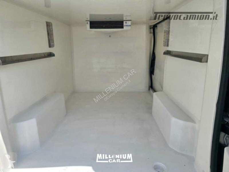 Bedrijfswagen Renault RENAULT  FRIGO ATP 2028