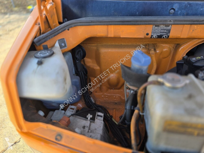 Furgoneta Mercedes Vario 813 D 4x2 Doka Vario...