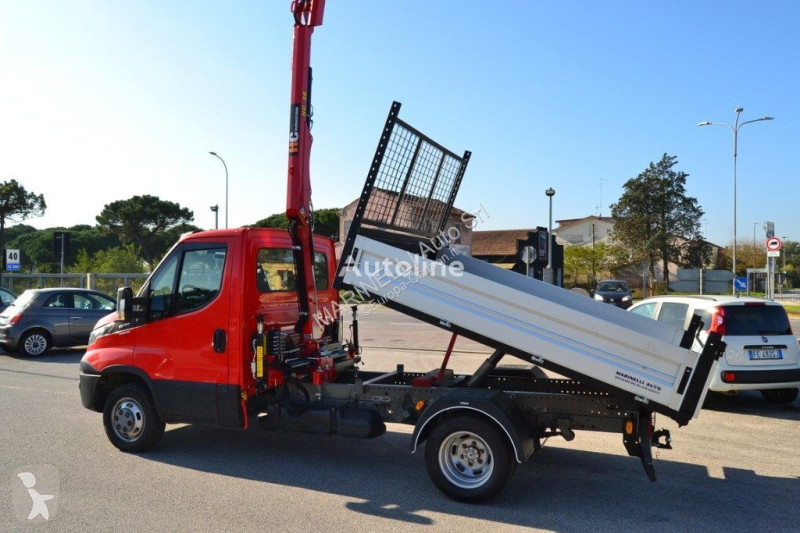 Véhicule utilitaire Iveco DAILY 35C13