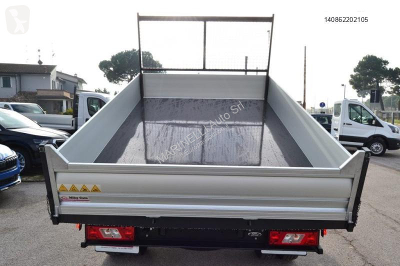 Véhicule utilitaire Ford 350 CASSONE...