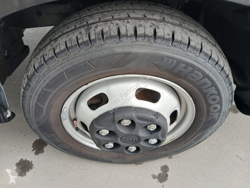 Furgoneta Iveco  35C16  20m3 Automática