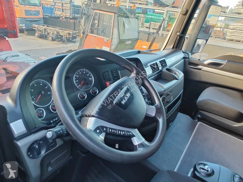Camion MAN TGS 6X2 BL