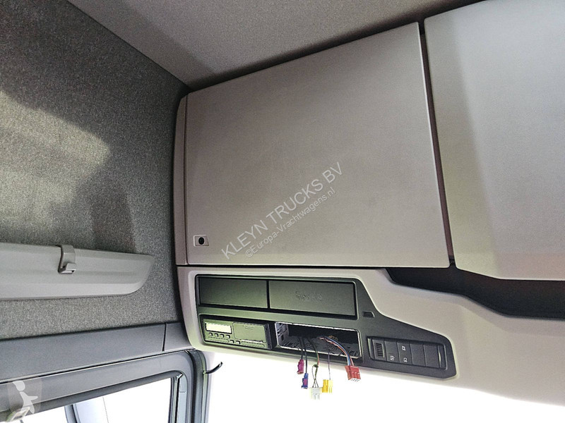 Camion Scania 6X2*4 RET. LED WB475