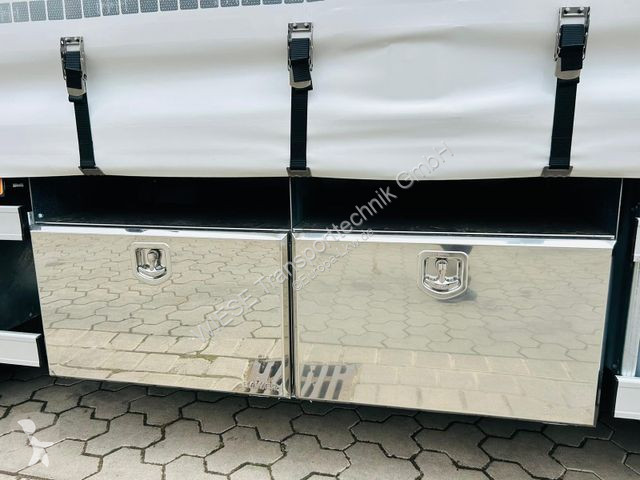 Camion Volvo 500 8x2 Arbeitsbühnen Transporter...
