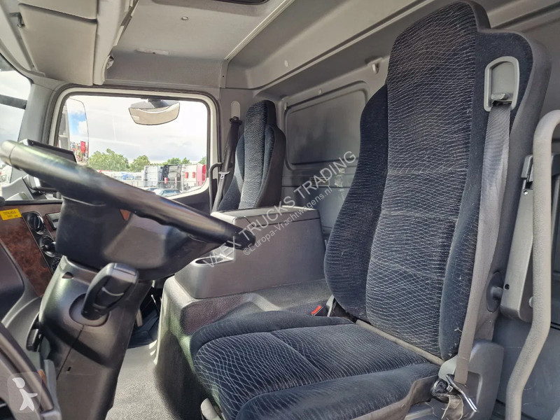 Camion Mercedes 1523 4x2 - 170 KW/230PS - Box -...
