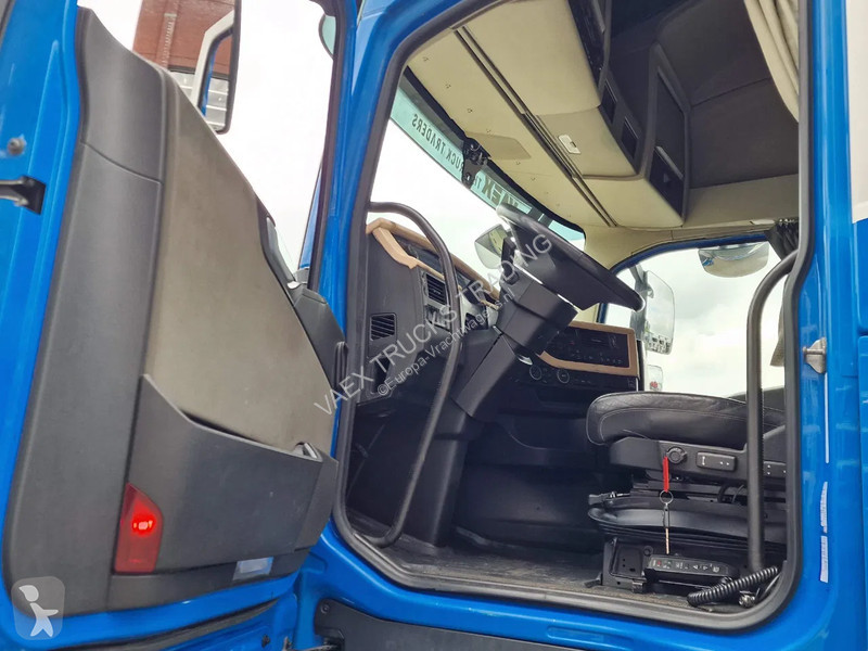 Kamion Volvo 13540 Globetrotter 6x4 - HMF 1920K...