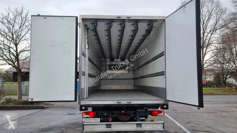 Camion Scania 360 4X2 Fleisch Rohrbahnen...