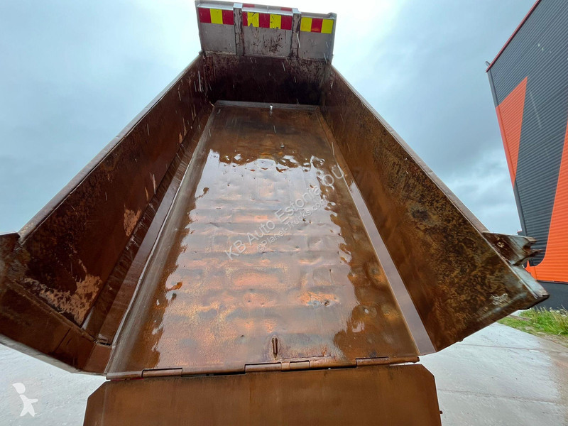Kamion Scania P 420 6x4 UNDERBODY SCRAPER /...
