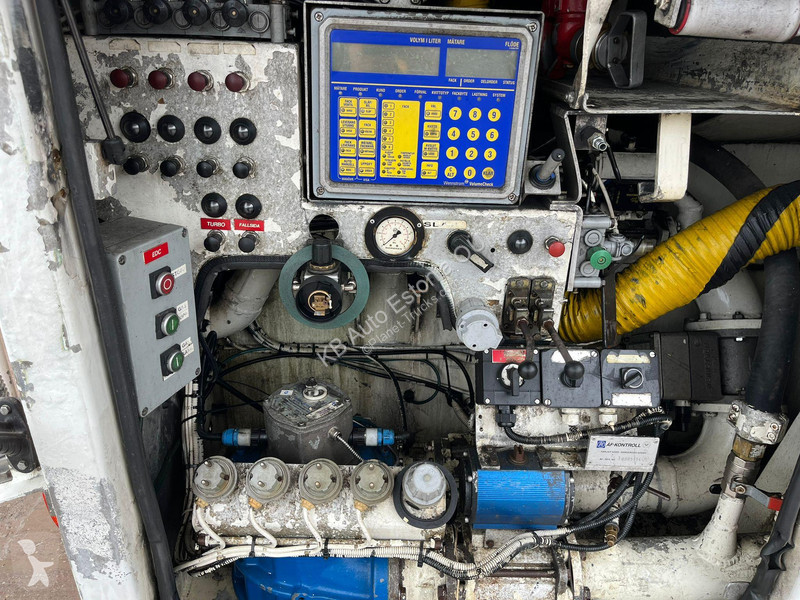 Camion Volvo 500 6x2 TANK 18300 l / 4000 + 5000...