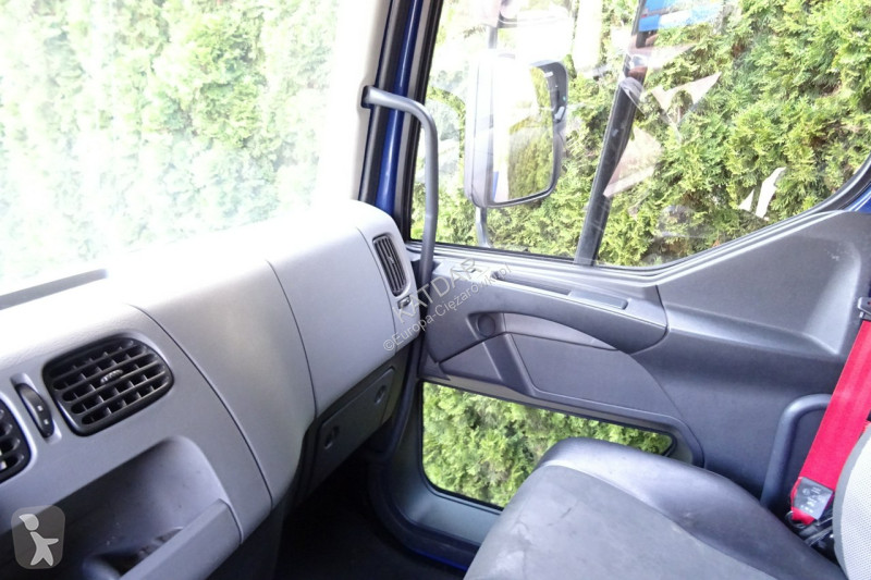 Camion Renault D12 Euro 6 kontener 18p z windą...