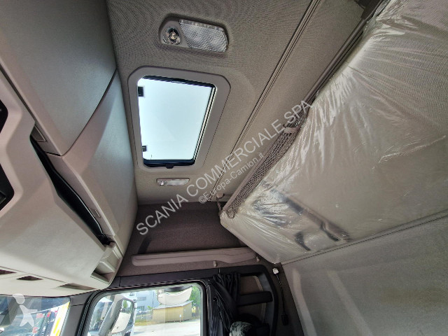 Kamion Scania R 450 B6x2*4NB