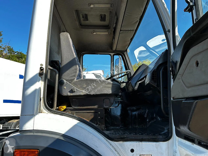 Camion Mercedes 1733 V6 4X2 Tipper...