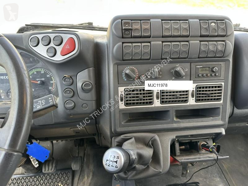 Kamion Iveco EUROCARGO 80E18 CLOSED BOX 6m00 x...
