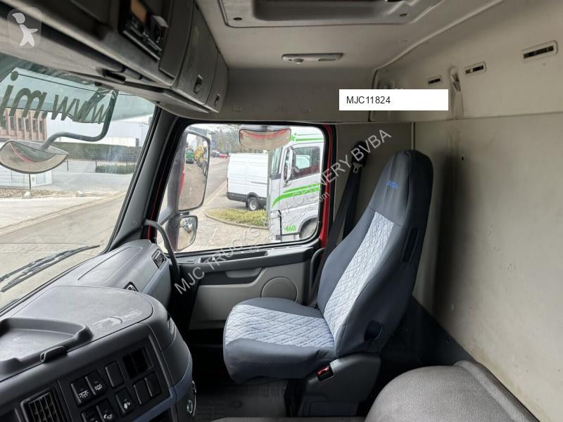 Vrachtwagen Volvo FH 400 8X4 + HIAB 130 R -...