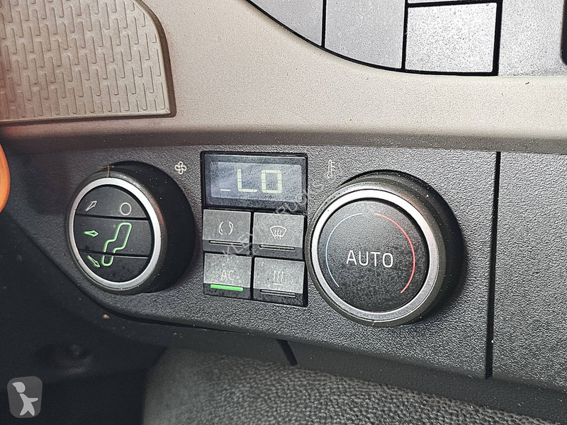Camion Volvo FM 370 19.5T  DOORS LIFT AC