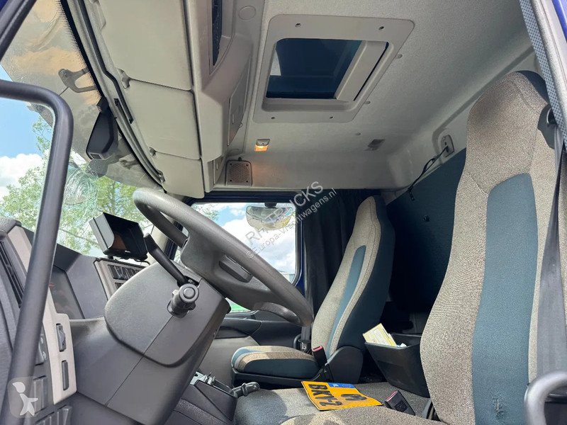 Kamion Volvo 250 4X2 DHOLLANDIA EURO 6...