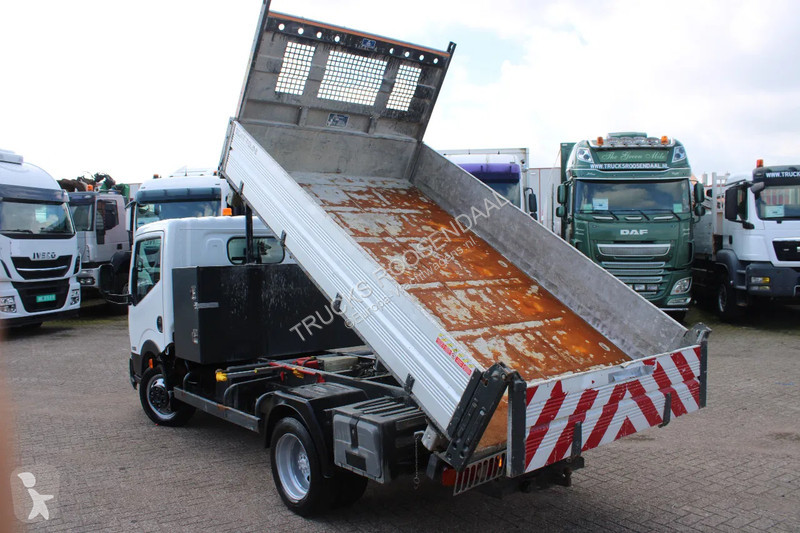 Camion Nissan 45.13 + EURO 4 + KIPPER + ANUAL