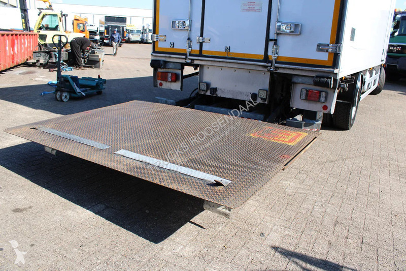 Kamion Mercedes 1924 + THERMO KING 1200 + LIFT...
