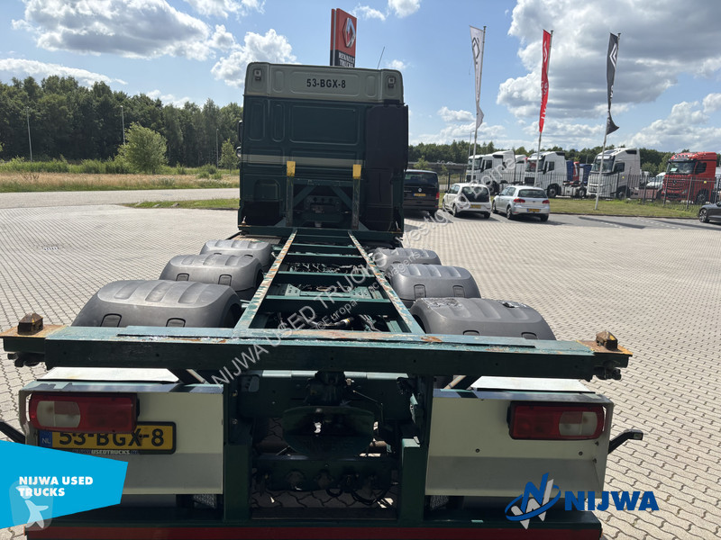 Kamion DAF 8x2 20ft container systeem