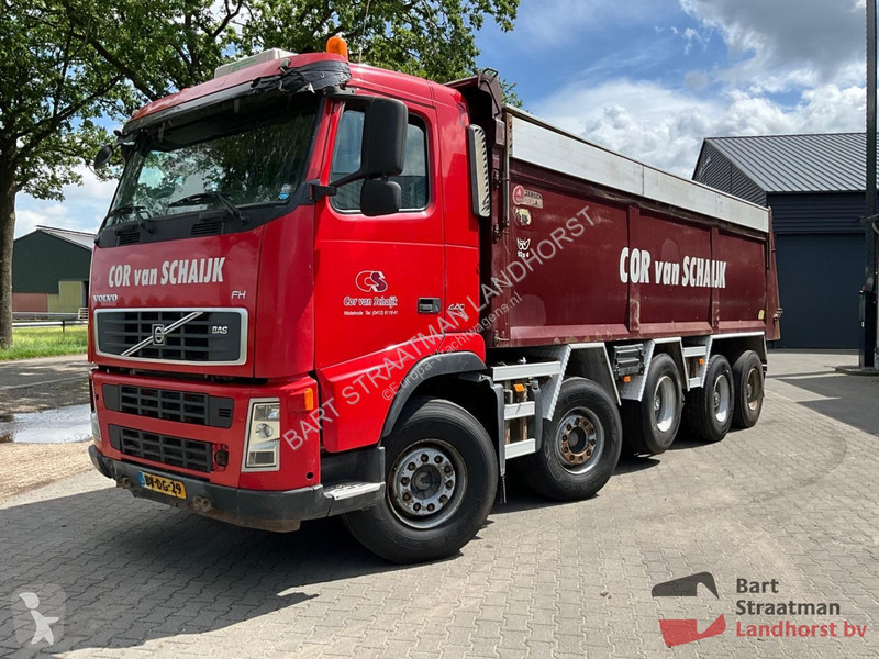 Kamion Volvo 440 10x4 Euro 5 geisoleerde asfalt...