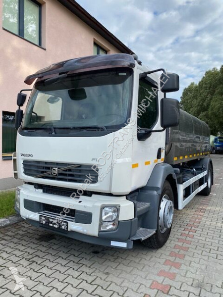 Camion Volvo FL 240
