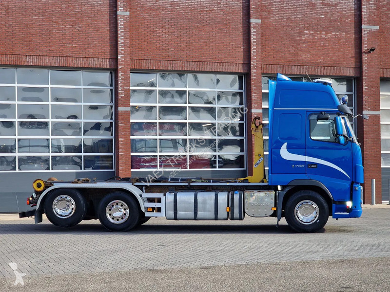 Camion Volvo 16700 Globetrotter 6x2*4 -...