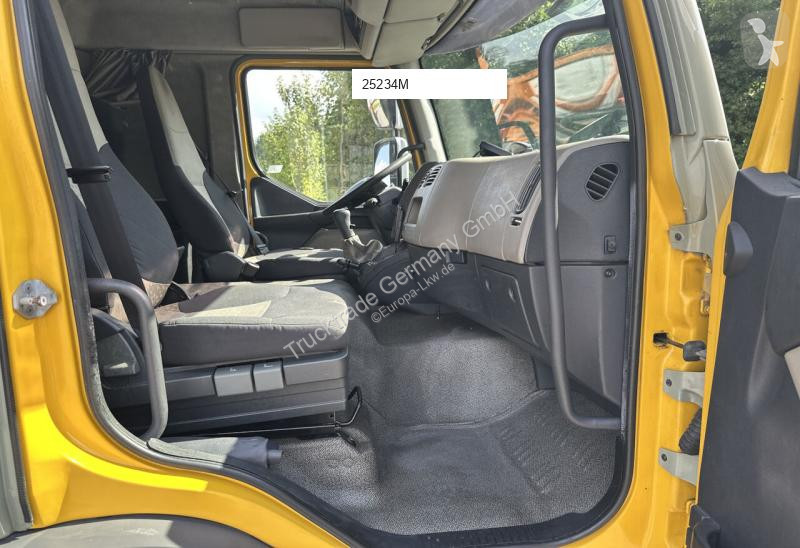 Kamion Renault 280-18H Koffer HB / Swiss-Vehicle