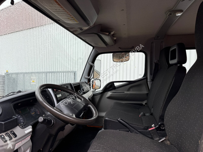 Camion Mitsubishi Fuso 6C18D 4x4 Doka Fuso...