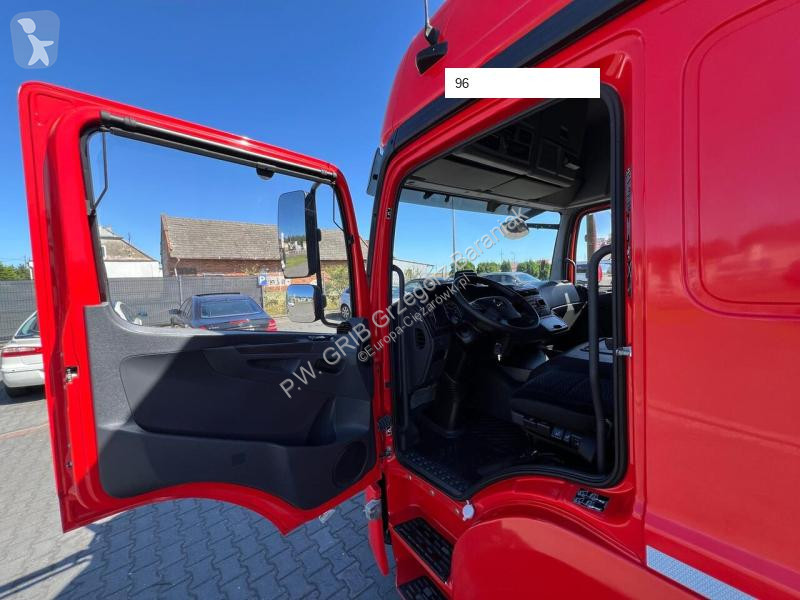 Camion Mercedes ATEGO 824 EURO 6 1.HAND...