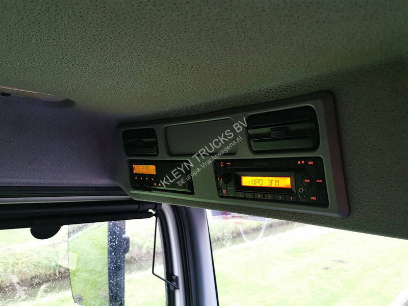 Camion Mercedes ATEGO LIFT CARRIER 850