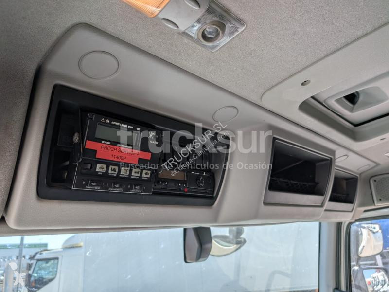 Kamion Renault ejes 6x2*4 D320.26