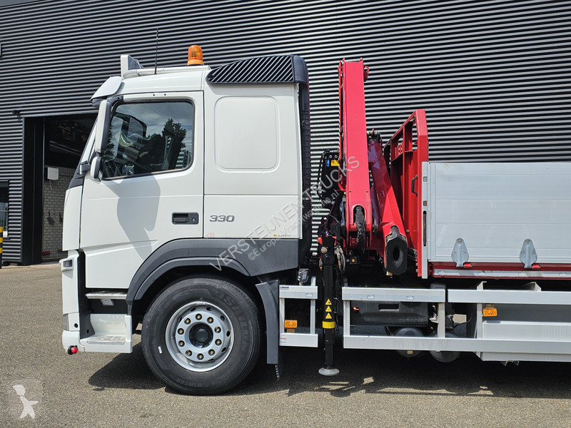 Camião Volvo FM 330 4x2 / EFFER 12.5 t/m CRANE...