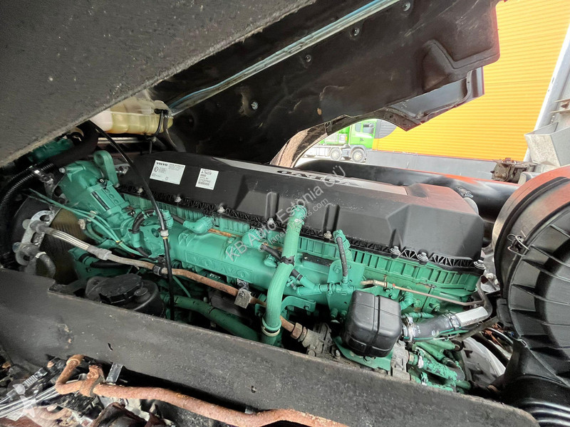 Kamion Volvo 6x4 FOR SALE AS CHASSIS / HYDRAULICS