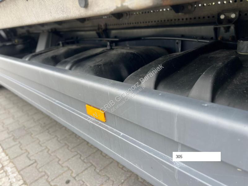 Camion Mercedes 1530 CURTAIN PLANE+LIFT 1.HAND