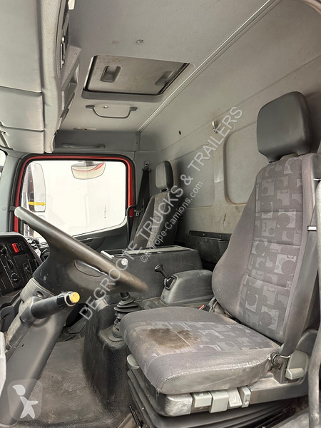 Kamion Mercedes 1218