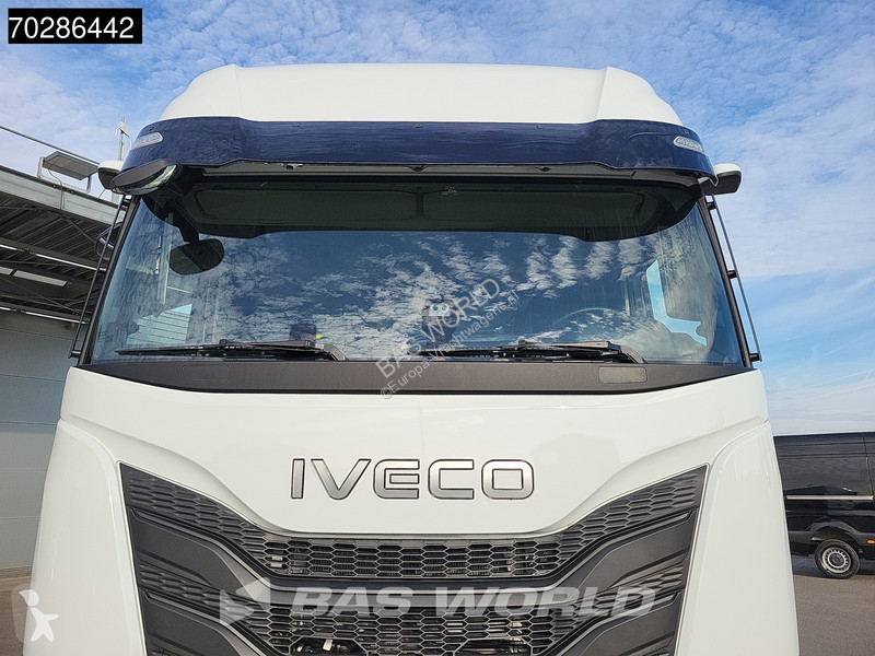 Camión Iveco X-Way 580 6X2 NEW Palfinger...