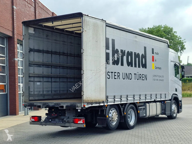 Kamion Scania 410 Highline 6x2 - Curtain sider...