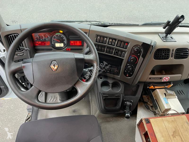 Camion Renault  MIDLUM 270.18
